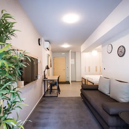 Maks 3 Osijek Center, Self Check In, Free Parking Apartment Exterior photo